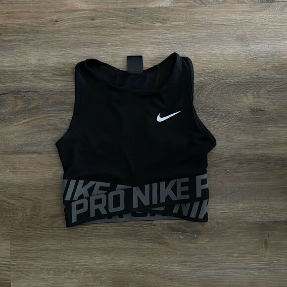 Nike Cropped Tank - Picture 1 of 3